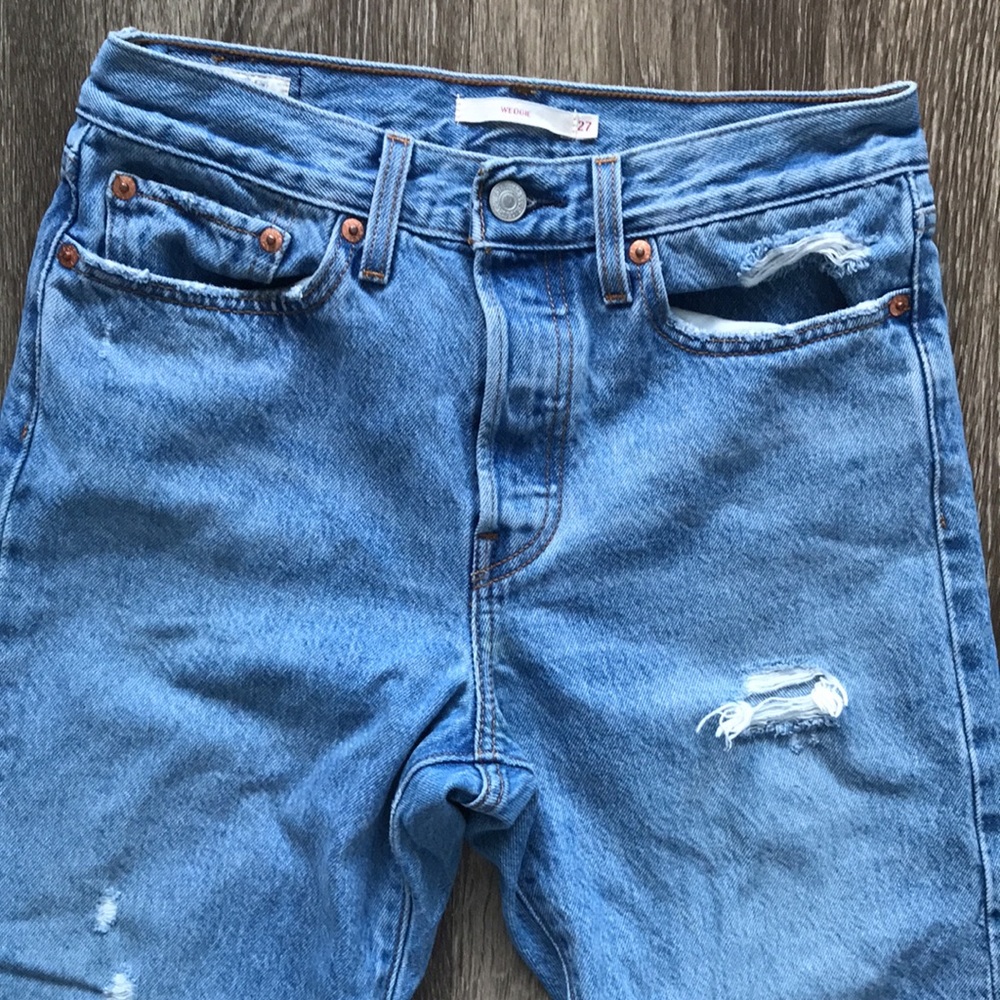 Levi’s Wedgie Jeans
